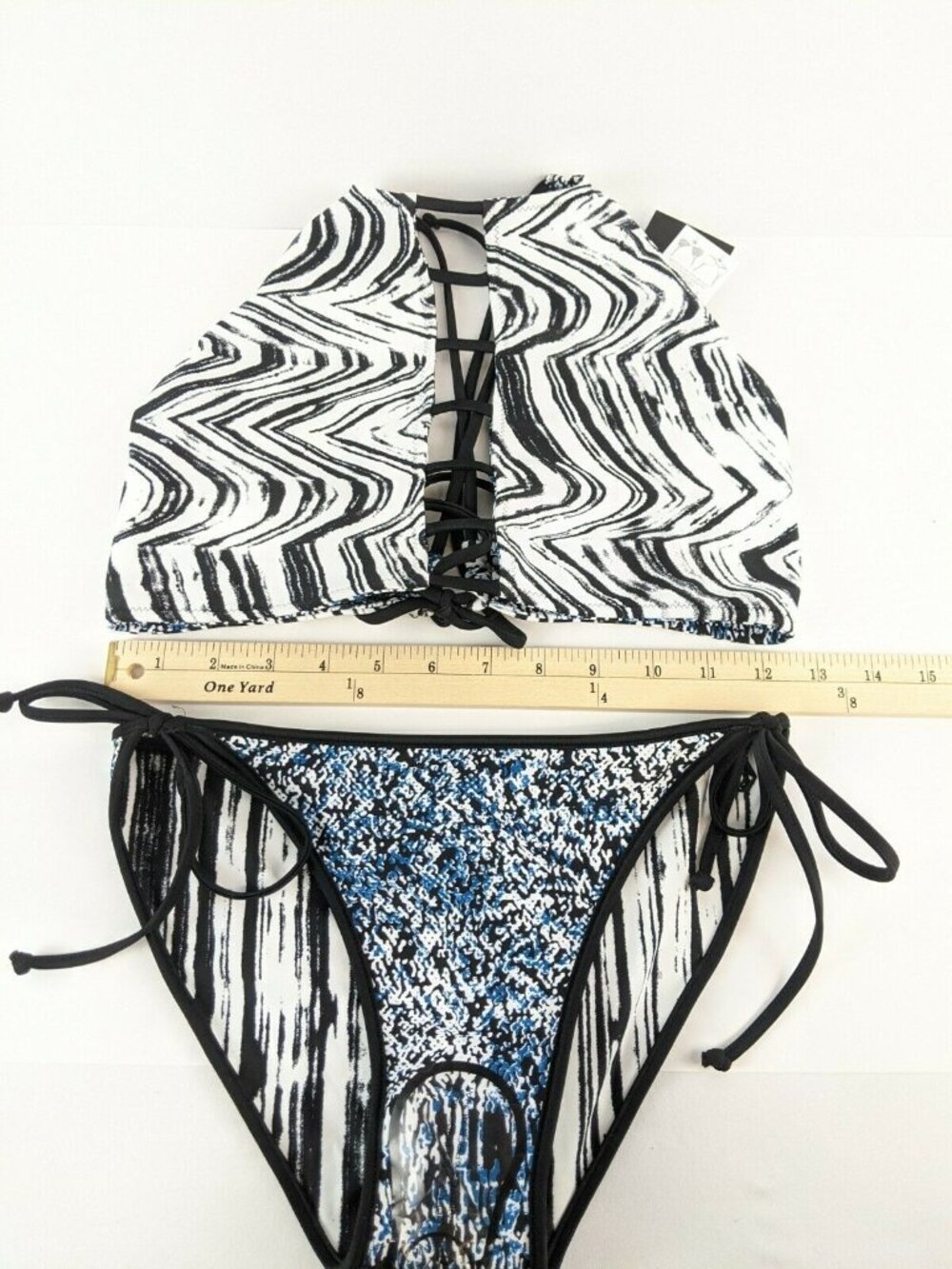 Volcom Womens Bikini Size M 2 Pc Black Blue Stay Tuned Tie Reversible New w tags - Picture 9 of 9